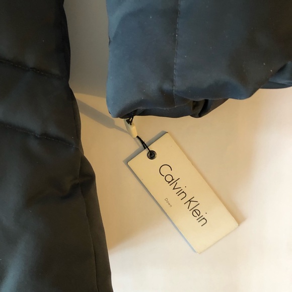 Short toasty coat with hood - Picture 3 of 6